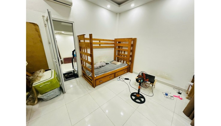 Nhà Hiệp Bình Phước – HXH - Không quy hoạch - 4PN - 4WC– 63m2 – 7.2 Tỷ